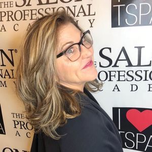 Meet your Posher, Melanie